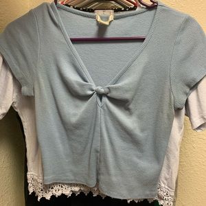 TILLYS Light blue front knot crop top